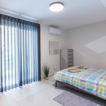Seafront Luxury Apartment St. Paul's Bay Dış mekan fotoğraf