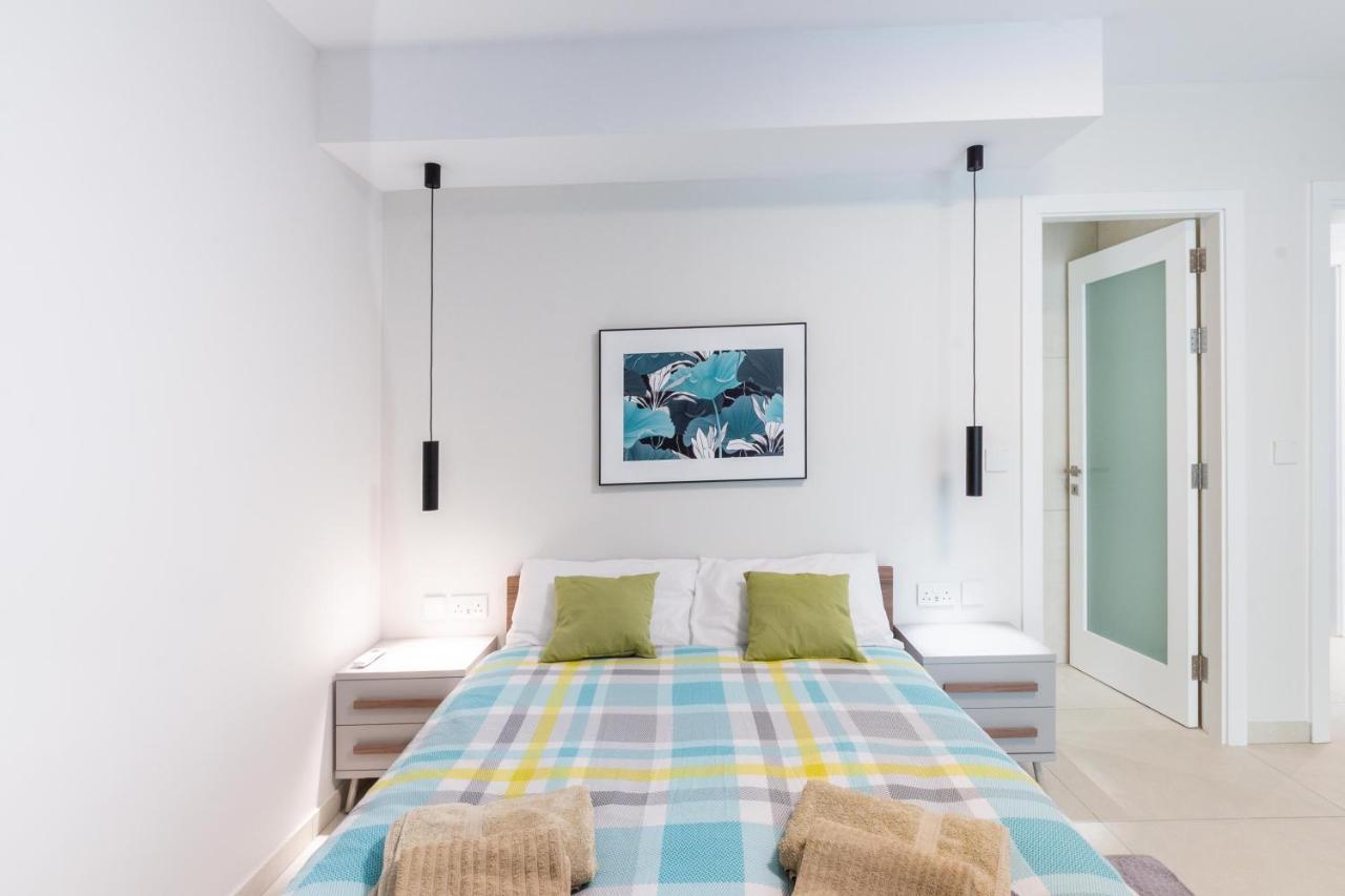 Seafront Luxury Apartment St. Paul's Bay Dış mekan fotoğraf